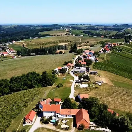 Apartma Martin * Miklavz pri Ormozu